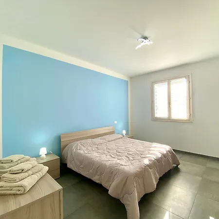 Moderni Sulla Pista Ciclabile *