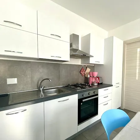 Moderni Sulla Pista Ciclabile 公寓 *